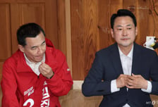 장동혁 보란듯… 김진태 "중앙당 뉴스 뜰 때마다 가슴 철렁"