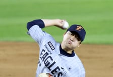 [포토] '6회말 무실점' 이민우