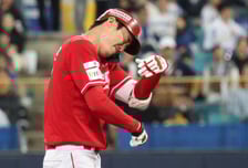 [포토] 오태곤 '바이올린 세리머니'