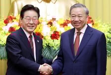 李 대통령 "쭉쓱쾌" 럼 주석 "감사합니다"…韓 재계인도 만찬 '한자리'