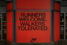 "장애인 차별해?" 러너들 뿔났다…나이키 마라톤 응원글 뭐길래 '뭇매'