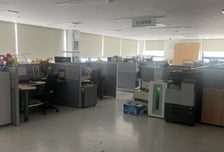 "깜깜한 사무실, 오히려 좋아?" 경기도일자리재단의 슬기로운 지구 생활