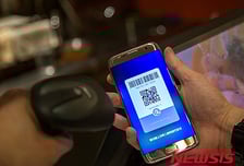 中 관광객, 한국서 위챗페이 QR 결제 쉬워진다...해외결제망 확대