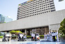 경찰, '태권도 관장·야구르트 판매원'과 같이 등하굣길 안전 지킨다