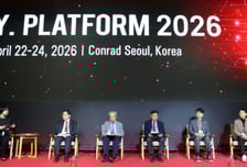 '알아서 돈 되는 연구하는 환경'…규제 완화, AI 패권에 필수 요소