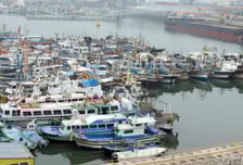 해수부, 항만에 무단 방치된 선박 직접 제거 가능해진다