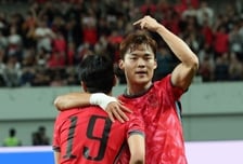 'EPL이 푹 빠진 이유' 오현규 또 역대급 맹활약... MOM+평점 1위 싹쓸이 '어나더 클래스' 대폭발