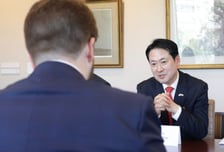 與 "제1야당 대표가 美 차관보조차 못 만나...장동혁, 외교망신"