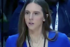 촉망받던 고교 농구 코치, 미성년 제자와 부적절한 관계…美 '충격'