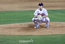 [속보] 악! '충격 날벼락' 김택연 어깨 부상으로 1군서 이탈, 김원형 감독도 한숨 "팀에서 제일 중요한 선수인데..." [잠실 현장]