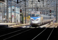 "버튼 한번에 수백 목숨줄, 대참사 터질 것"…코레일 철도관제사 경고