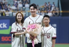 [포토] 은퇴 박병호, 가족이 있었기에