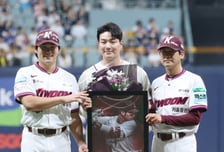 [포토] 박병호 '설종진 감독, 임지열과 함께'