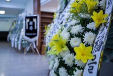 "3일장 비싸" 가족끼리 1일장·무빈소...팬데믹이 부른 '작은 장례식'