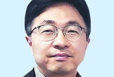 [투데이窓]AI 시대, 청년의 첫 경력을 지켜야 한다