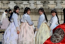 정부, 이번 주말 일본·중국 손님맞이 나선다…"최대 32% 증가"