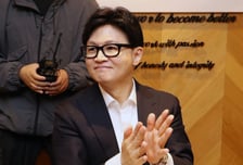 한동훈, 하정우 북갑 출격에 "李 대통령이 지시한 듯…불법 선거 개입"