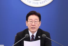 [속보]李대통령 "1분기 GDP, 전망치 2배 가까워…5년6개월만에 최고치"