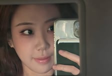 이영지, '눈밑 지방 재배치' 후 근황…깔끔한 눈매 '눈길'