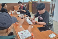 [르포]"뭐 문제있어?" 찌푸린 표정 환해졌다…200명 찾아 배타고 달린 LG U+