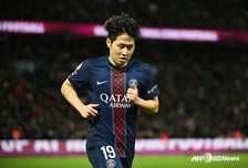 '폼 최고조' 이강인, 벤치인 이유 나왔다... 英 "PSG 세도 너무 세다" UCL 역대 'TOP 5팀' 선정 "중심엔 비티냐"