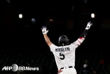 '이대호 넘고 126년 만 새 역사!' 日 무라카미 또 3점포 쾅 '시즌 12호'→ML 단독 선두 등극... CWS도 대역전승