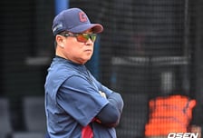 "선발들 잘 던져준다→(징계 선수) 돌아오면 충분히 괜찮아" 김태형, '완전체'로 희망 회로 가동