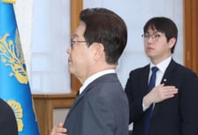 하정우 수석, 출마 위해 靑 사직…李 대통령 "어려운 결정 존중" 흔쾌히 '수락'