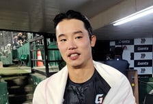 '돌고 돌아 입단 9년 만에 프로 첫 승' 현도훈 감격 "힘든 시간 와이프 덕분에 버텼다→너무 고맙고 사랑해♥"