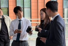 [속보] '필라테스 가맹 사기 의혹' 탤런트 양정원, 경찰 조사 출석