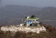 "기관총 쏴" 지시에도 '조용'...북한 총격 32분 뒤에야 대응 사격, 왜[뉴스속오늘]