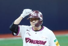 '오선진 11회 스퀴즈' 키움, '10위' 롯데와 연장 혈투 끝 6-5 제압! '임시 선발'로 대어 잡았다→다시 2G차 도망 [부산 현장리뷰]