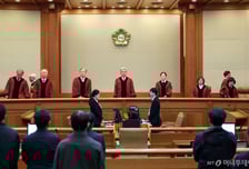 철도노조 "철도 파업 당시 군 대체인력 투입은 위헌" 주장했으나 각하