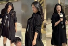 46세 탕웨이, 10년 만에 둘째 임신?…원피스에 포착된 'D라인'