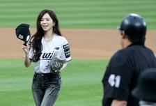 [한번에쓱]미모에 놀라지마요! '마법사의 승리요정 되고싶어요!' 이엘리야