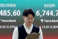 코스피, 6750선 돌파하며 사상 최고치 경신…삼성전자도 신고가