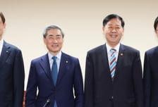 신현송 첫 F4회의 "美FOMC 불확실성↑…시장 대응 강화"