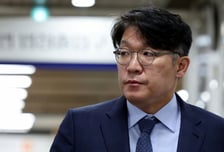 공천대가로 준 그림이 던진 화두, '구멍숭숭' 청탁금지법