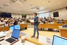 '3D 안경테' 만드는 韓 스타트업 CEO, 하버드 강단 오른 이유는