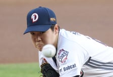 [포토] 최승용 '변화구 승부'
