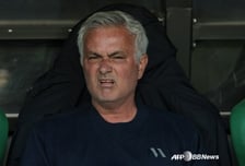 "레알이 오란다고 가야 해?" 무리뉴, 단호히 선 그었다 "내 목표는 벤피카 UCL 진출" 애타는 SOS 공개 거절