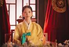 도대체 대비가 왜 그러는지 알 수 없지만, 공승연은 죄가 없다