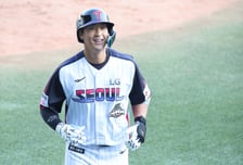 '타구속도 173㎞' 쳤다 하면 홈런-홈런! LG가 찾던 우타 거포에겐 잠실도 좁다 "지금 루틴 지키려 노력 중"