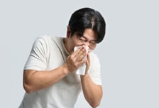 "무슨 냄새가 난다는 거야" 후각까지 잃는다...코에 '이것' 방치했다간