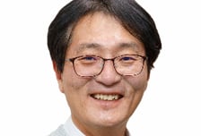 [광화문]소통에 인색한 금융그룹 회장님