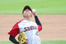 [포토] 김유영 '가능한 길게 던지리'