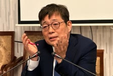 유상대 한은 부총재 "금리 인상 전환 고민할 때…물가 압력 상당"
