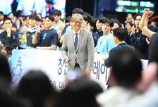 소노의 기적, 전설이 될까... 구단 첫 우승 넘어 '퍼펙트 텐' 대기록 정조준
