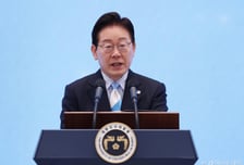 李대통령 59.5%·민주 48.6% 동반 하락…국힘 31.6%  '소폭' 반등