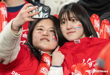 [오피셜] 북한 여자축구 한국 온다! 클럽팀은 처음... 수원FC와 챔스 4강 '남북대결'